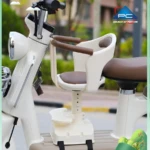 Silla infantil delantera para scooter con arnés ajustable - Viaja seguro manteniendo control visual directo - Imagen 5