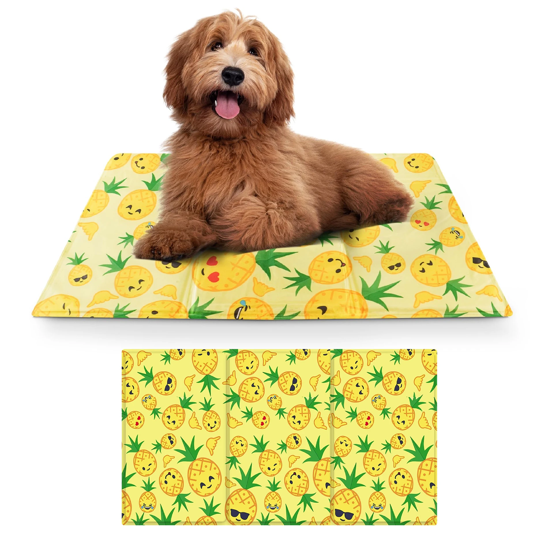 Tapete de gel frío para perros con diseño de piñas y caritas sonrientes en amarillo, mostrando una variante desplegada y plegada.