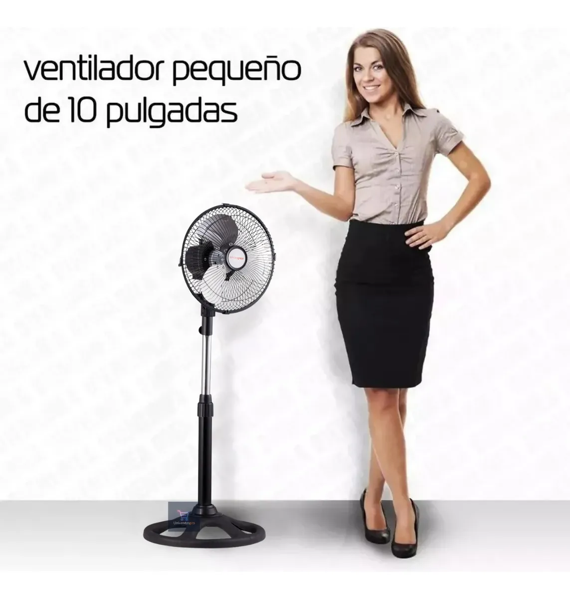 Ventilador de pedestal negro de 12 pulgadas, con tres velocidades, mostrado junto a una mujer en traje de oficina para referencia de tamaño.