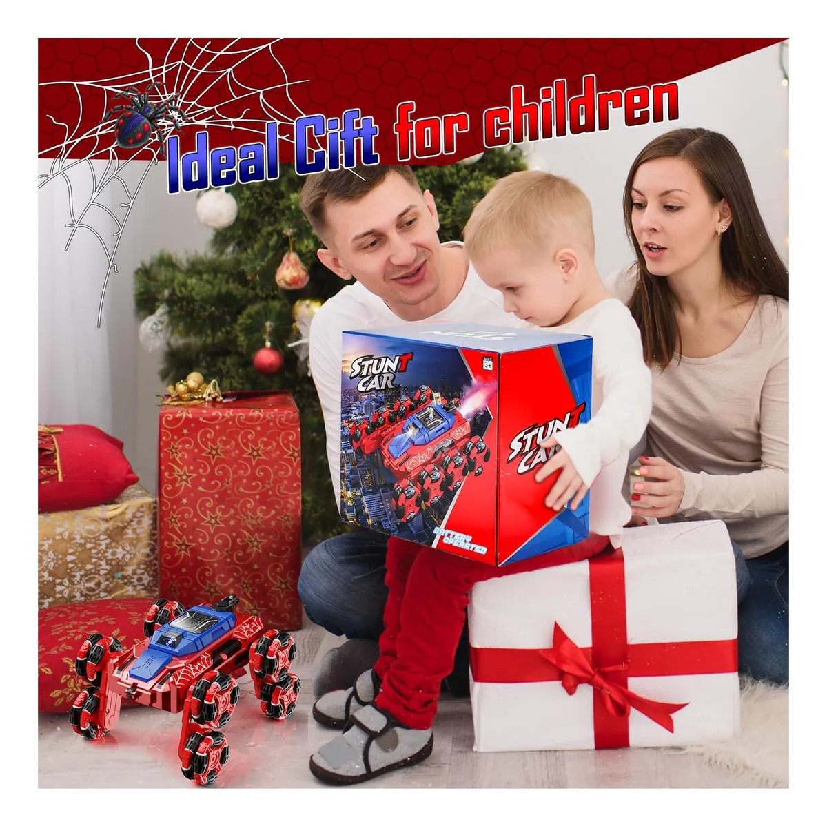Carro a batería rojo y azul para niños, con luces y música, en caja de regalo junto a padres y árbol de Navidad.