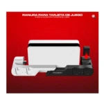 Base de carga para Nintendo Switch OLED en blanco y negro, con ranura para tarjeta de juego y soporte para cuatro mandos Joy-Con.