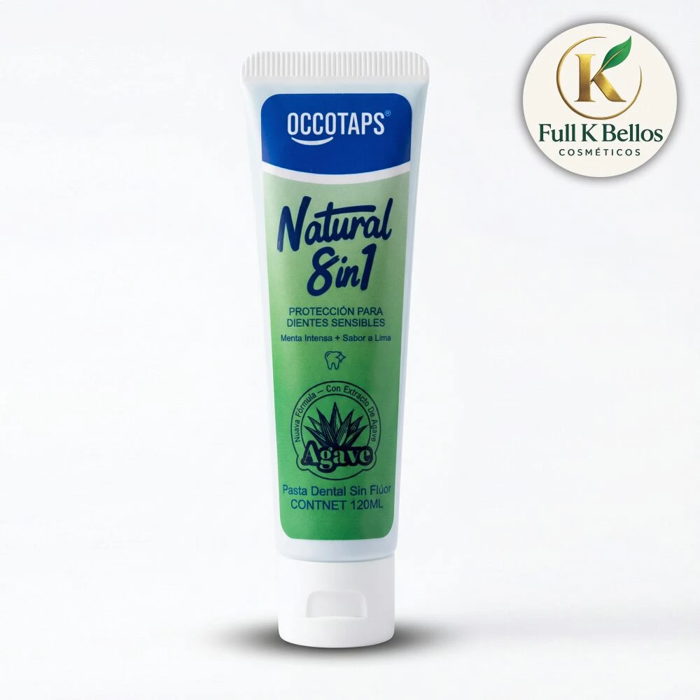 Tubo de pasta dental Occotaps Natural 8 en 1 para dientes sensibles, con diseño verde y blanco, etiqueta que indica protección y sabor menta, contenido neto 120 ml.
