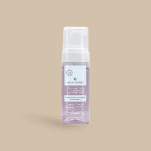 Botella de espuma facial limpiadora con prebiótico de Ana María, 145 ml, presentación transparente con etiqueta blanca y tapa blanca.