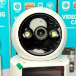 Cámara de videovigilancia con pantalla integrada y visión nocturna - Supervisa espacios interiores y habla en tiempo real