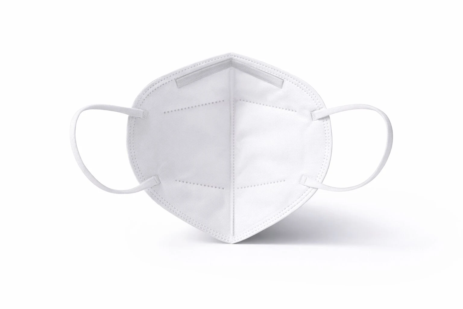 Mascarilla KN95 blanca con ajuste ergonómico y bandas elásticas, vista frontal sobre fondo blanco.