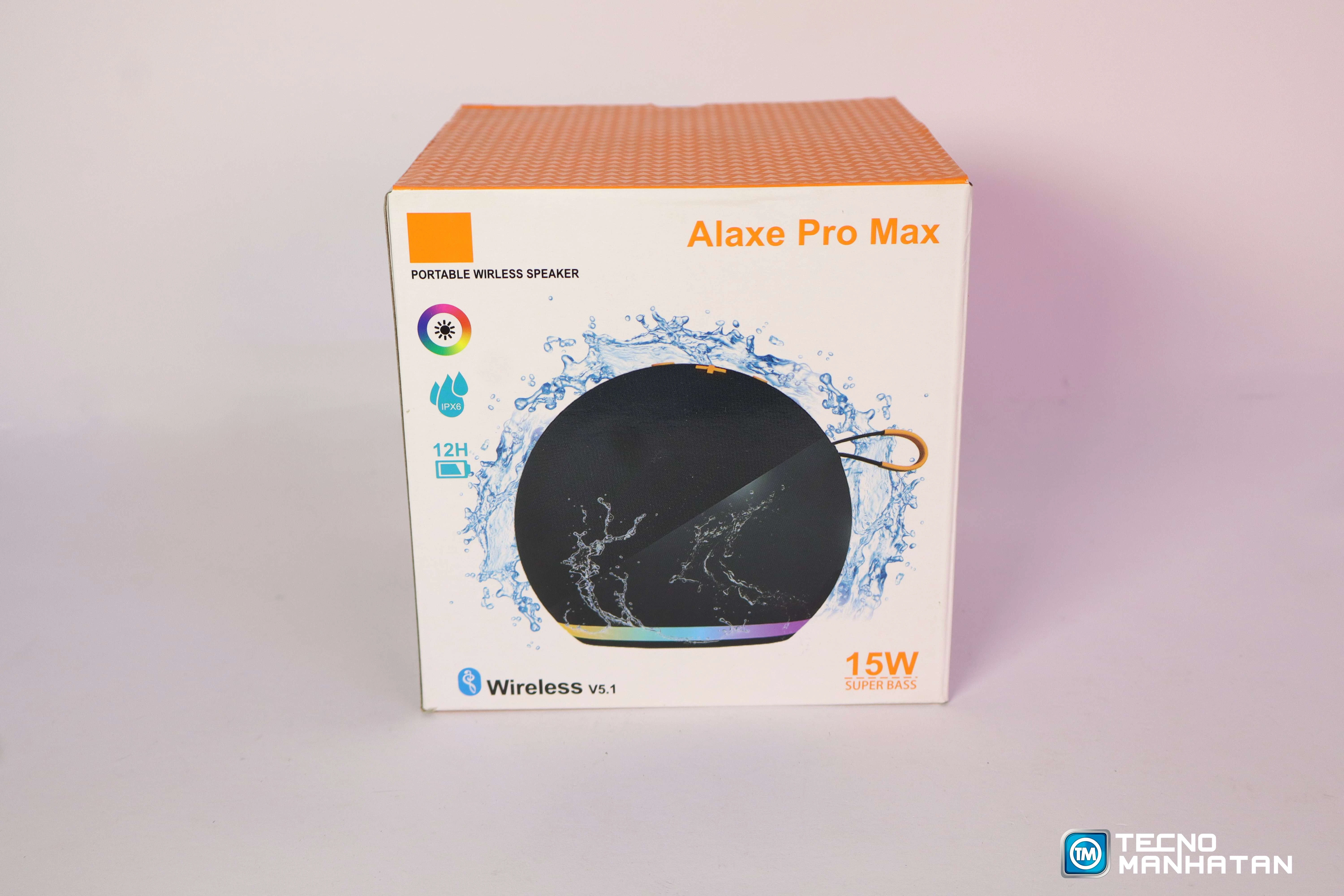 Caja del parlante Bluetooth Alaxe Pro Max, color blanco con detalles en naranja y azul. Muestra el producto negro con luces LED multicolor, resistente al agua y con batería de larga duración.