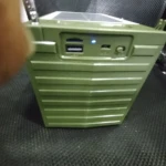 Parlante J-Ipok P818 con panel solar - Disfruta de música portátil con energía limpia al aire libre
