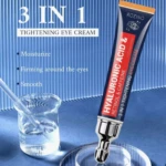 Tubo de crema contorno ojos de Rozino con ácido hialurónico, retinol y cafeína, sobre fondo azul con beaker de laboratorio.