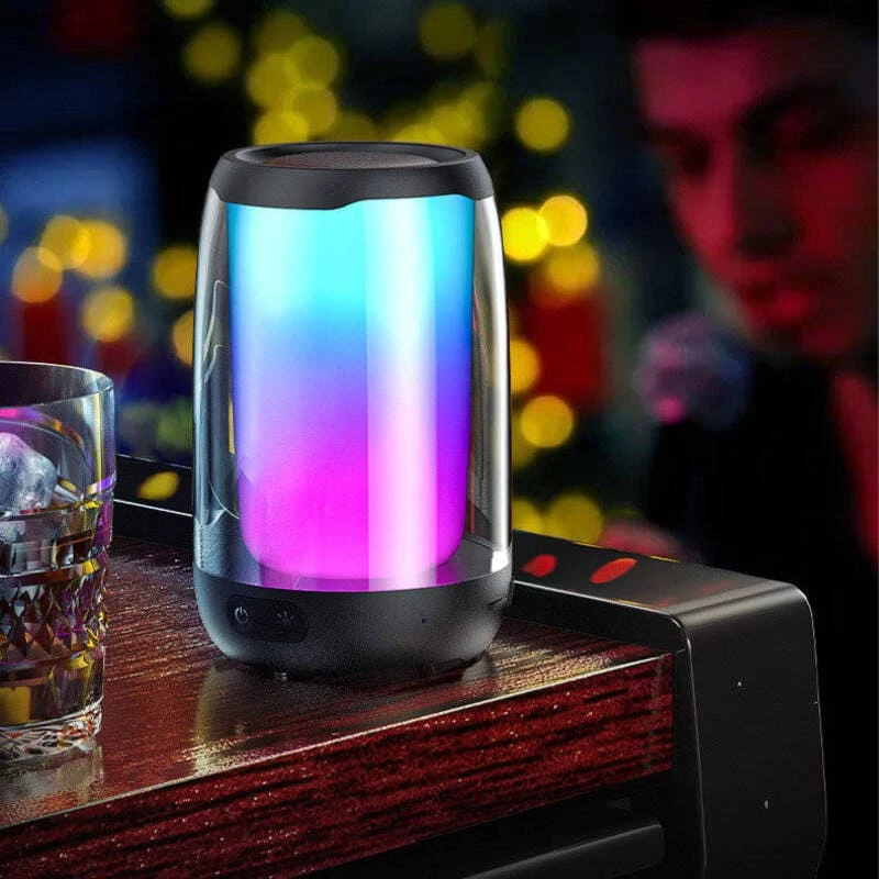 Parlante Remax Bluetooth con luces LED sincronizadas - Disfruta de ambiente festivo y sonido potente