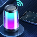 Parlante Remax Bluetooth con luces LED sincronizadas - Disfruta de ambiente festivo y sonido potente - Imagen 2
