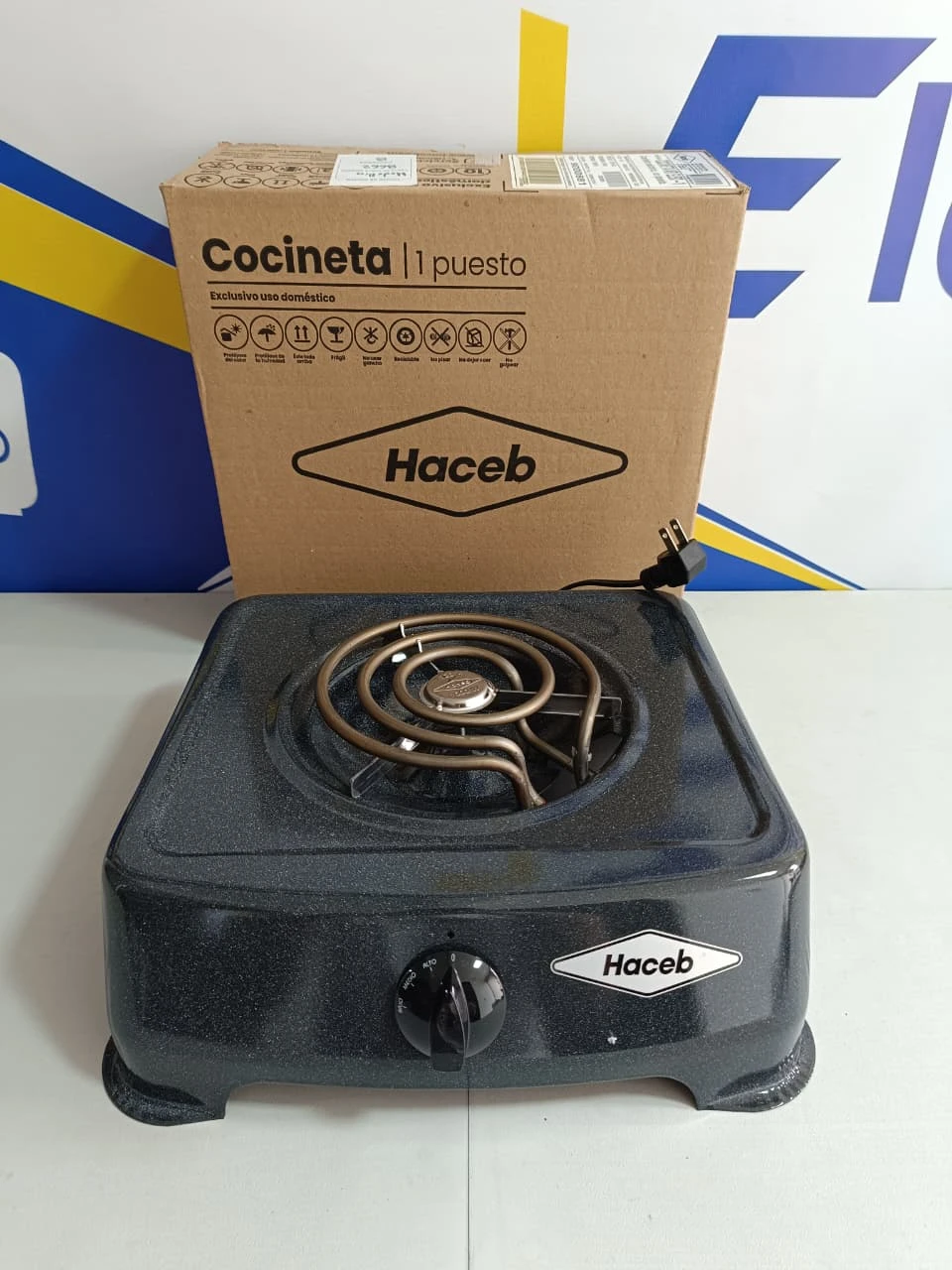 Fogón eléctrico Haceb 1 puesto con control de temperatura - Cocina rápido y seguro en espacios reducidos