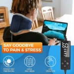 Masajeador térmico de cuello azul con control remoto digital, usado por mujer frente a laptop; incluye función de calor infrarrojo y rotación mecánica para alivio cervical.