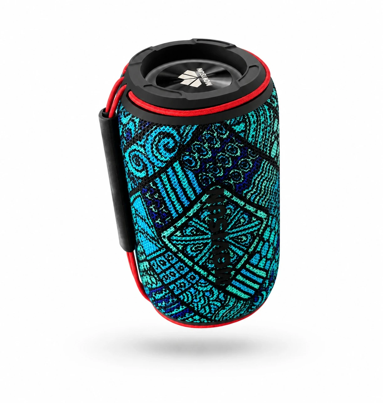 Parlante Bluetooth Movisun FK60 con radio FM y batería recargable. Diseño cilíndrico con patrón geométrico en tonos turquesa y azul oscuro, detalles en rojo y negro. Incluye asa lateral para transporte.