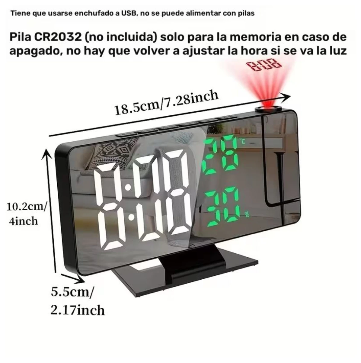Reloj despertador digital con pantalla LED y proyector de hora en pared, medido en 18.5 cm de ancho y 10.2 cm de alto, con base negra y números grandes blancos y verdes.
