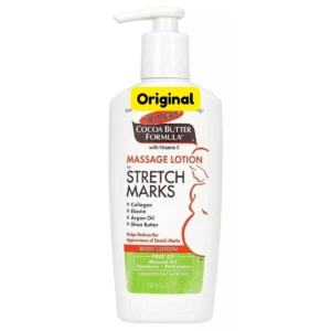 Botella blanca de crema corporal Palmers Original, con bomba dispensadora y etiqueta que indica fórmula de manteca de cacao, vitamina E y aceites naturales para hidratación profunda y prevención de estrías.