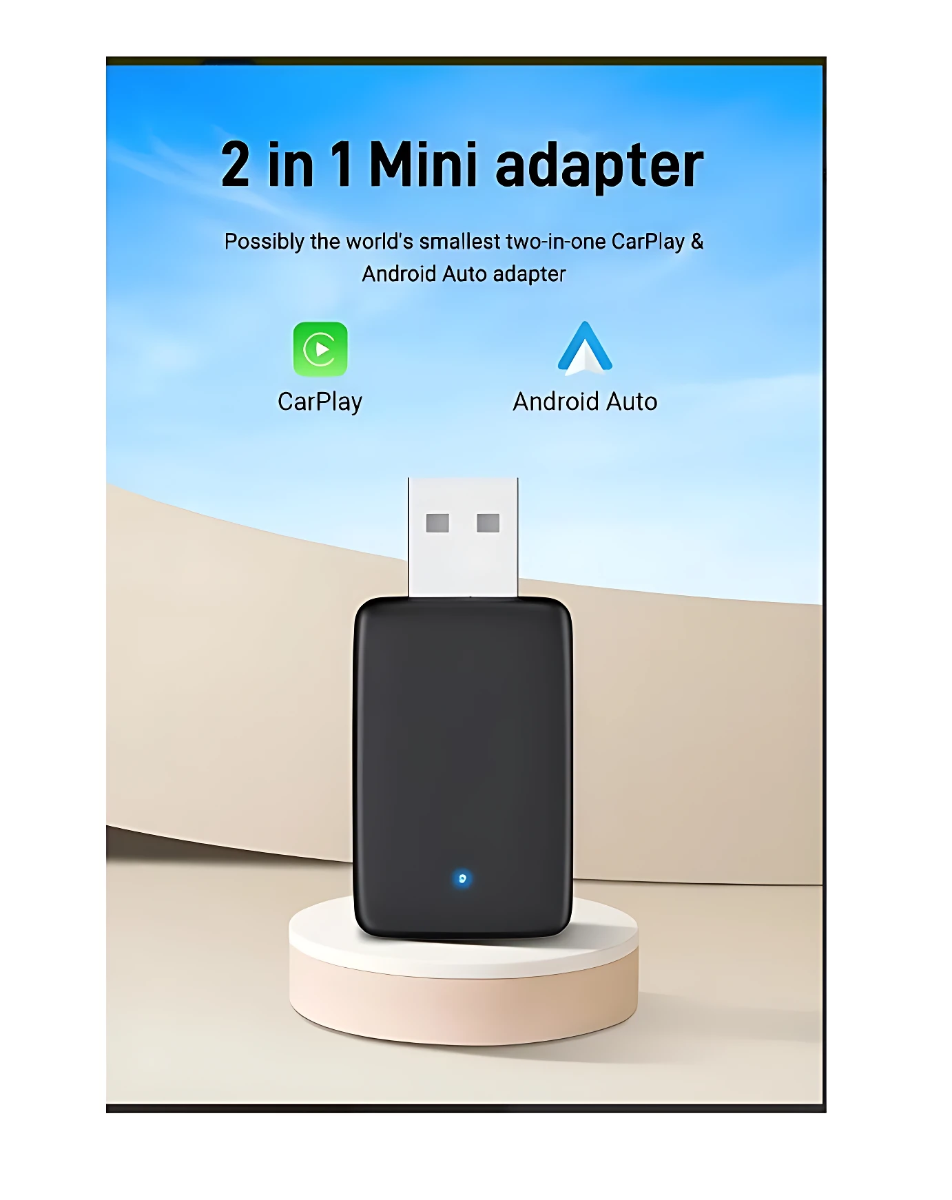 Adaptador CarPlay inalámbrico negro con indicador azul, sobre pedestal blanco, con iconos de CarPlay y Android Auto en fondo azul claro.