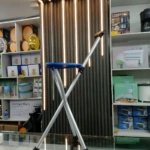 Bastón Silla Plegable Portátil de Aluminio Ligero - Reduce la fatiga en las piernas al permitir pausas activas durante caminatas - Imagen 3