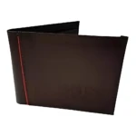 Billetera de cuero marrón oscuro con costura roja visible en lateral, abierta mostrando interior negro. Modelo tipo bi-fold para hombre o mujer.