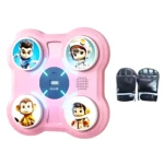 Consola rosa con cuatro botones ilustrados de personajes animados, pantalla central digital y altavoz, acompañada de dos guantes de boxeo negros con detalles blancos.