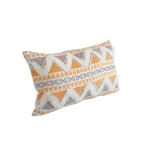 Cojín decorativo Stanzia Home con estampado geométrico en relieve - Aporta calidez y distinción moderna a tus espacios interiores - Imagen 3