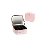 Organizador de maquillaje rosa con espejo LED integrado y compartimentos internos, mostrando vista frontal abierta y versión cerrada.