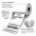 Etiqueta térmica directa 100x150 mm en rollo, con muestra de despegado y línea punteada para fácil separación. Ideal para envíos postales.