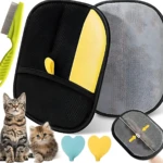 Guante removedor de pelo para mascotas con cepillo integrado, estuche negro con compartimento amarillo y dos ganchos adhesivos en azul y amarillo. Incluye cepillo verde y muestra gatos junto al producto.