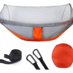 Hamaca con toldillo portátil para dos personas, color gris y naranja, incluye mosquitero, correa de transporte y bolsa de almacenamiento.