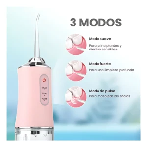 Irrigador bucal recargable en color rosa con panel de control y tres modos de limpieza: suave, fuerte y de pulso. Incluye boquillas intercambiables para uso diario.