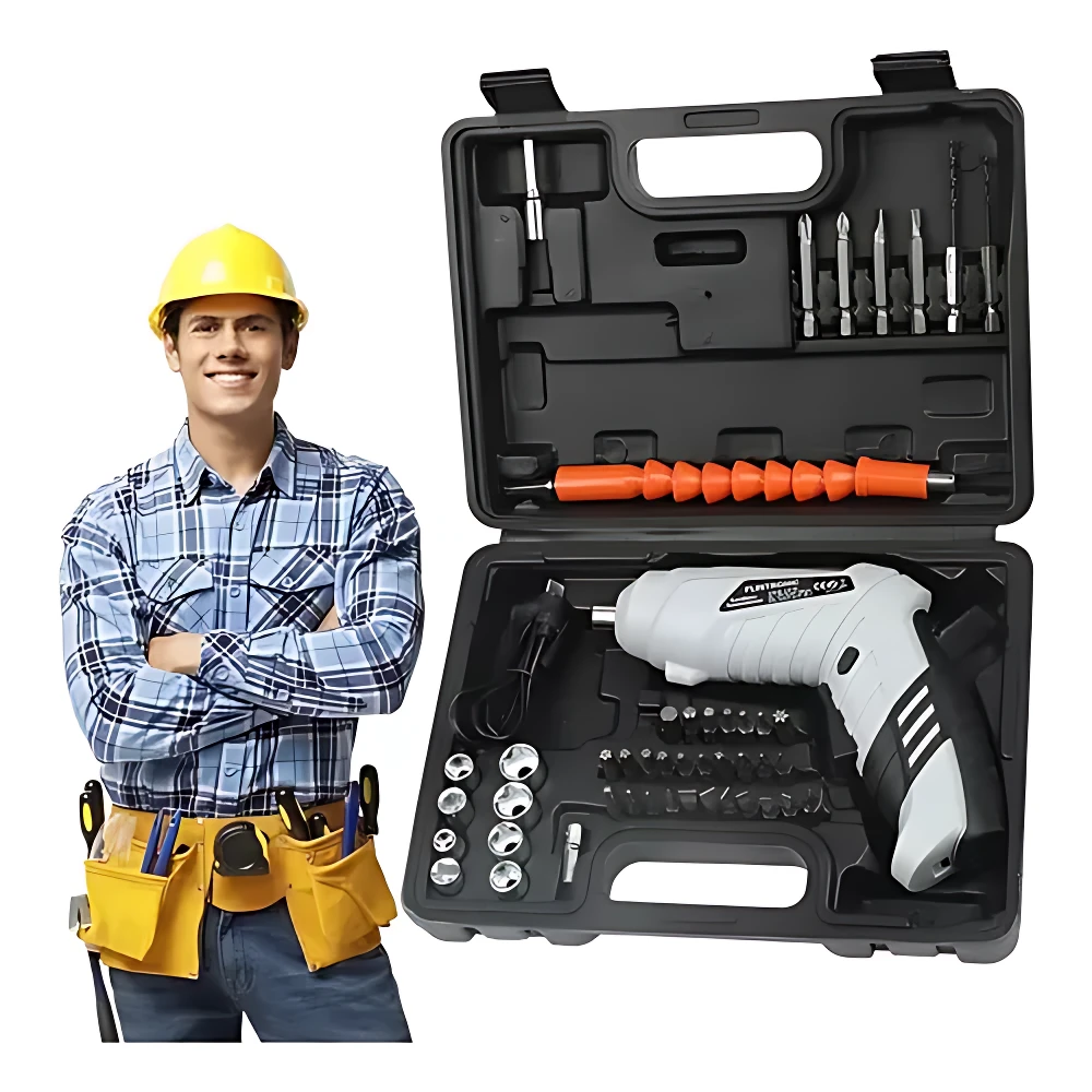 Destornillador inalámbrico recargable blanco con accesorios en estuche negro, acompañado de trabajador con casco amarillo y cinturón de herramientas.