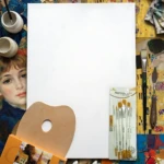 Vista cenital de kit de pintura al óleo con bastidor de madera 60x40, pinceles, tubos de color, paleta y lienzo blanco sobre mesa artística.