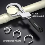 Llave universal de ajuste graduable con mango negro y cabezal metálico, mostrando piezas intercambiables para diferentes diámetros de tubería.