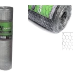Malla metálica hexagonal galvanizada en rollo, con etiquetas amarilla y verde. Se muestra el desenrollado parcial y el patrón de malla.