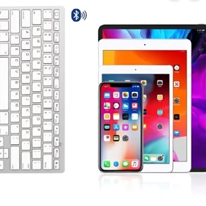 Teclado Bluetooth inalámbrico blanco con icono de conexión, acompañado de iPhone y tablets en colores negro, blanco y naranja, mostrando compatibilidad multiplataforma.