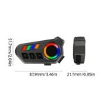 Control remoto Motosync K06A en color negro con panel de luces RGB, botones de volumen y micrófono, dimensiones 87,9 x 51,7 mm.