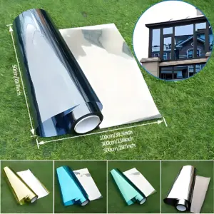Papel polarizado para ventanas en rollo de 300 cm, con acabado metálico plateado y variante dorada, ideal para reducir calor y proteger muebles.