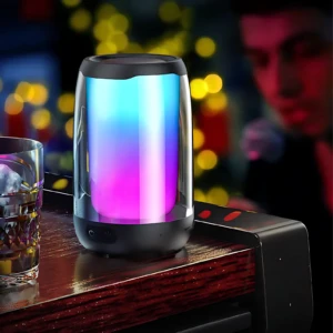 Parlante Remax Bluetooth con luces LED sincronizadas - Disfruta de ambiente festivo y sonido potente