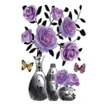 Tres jarrones decorativos con rosas moradas y mariposas, ideales para pegar en paredes sin dañar superficies.
