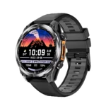 Reloj inteligente HD300 en vista lateral, con correa negra de silicona y detalles metálicos. Pantalla AMOLED muestra hora, clima y datos de salud. Incluye micrófono y altavoz para llamadas Bluetooth.