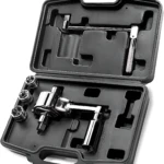 Caja de herramientas negra abierta mostrando llave multiplicadora de torsión cromada, tres soportes hexagonales y dos palancas de extensión organizadas en su estuche.