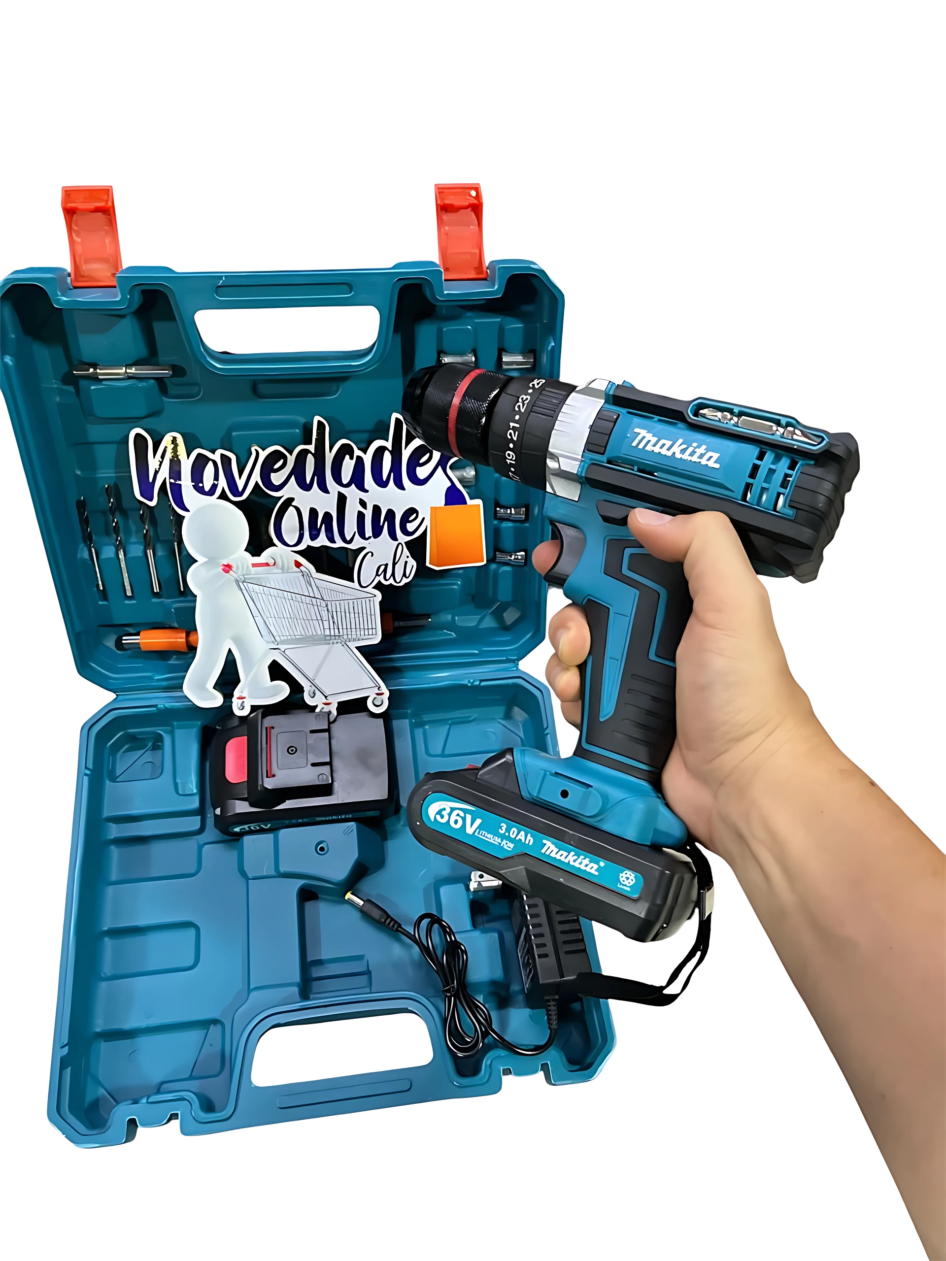 Taladro inalámbrico Makita 36V en caja azul abierta, con mandril metálico, batería, cargador y accesorios visibles; mano sosteniendo el dispositivo.
