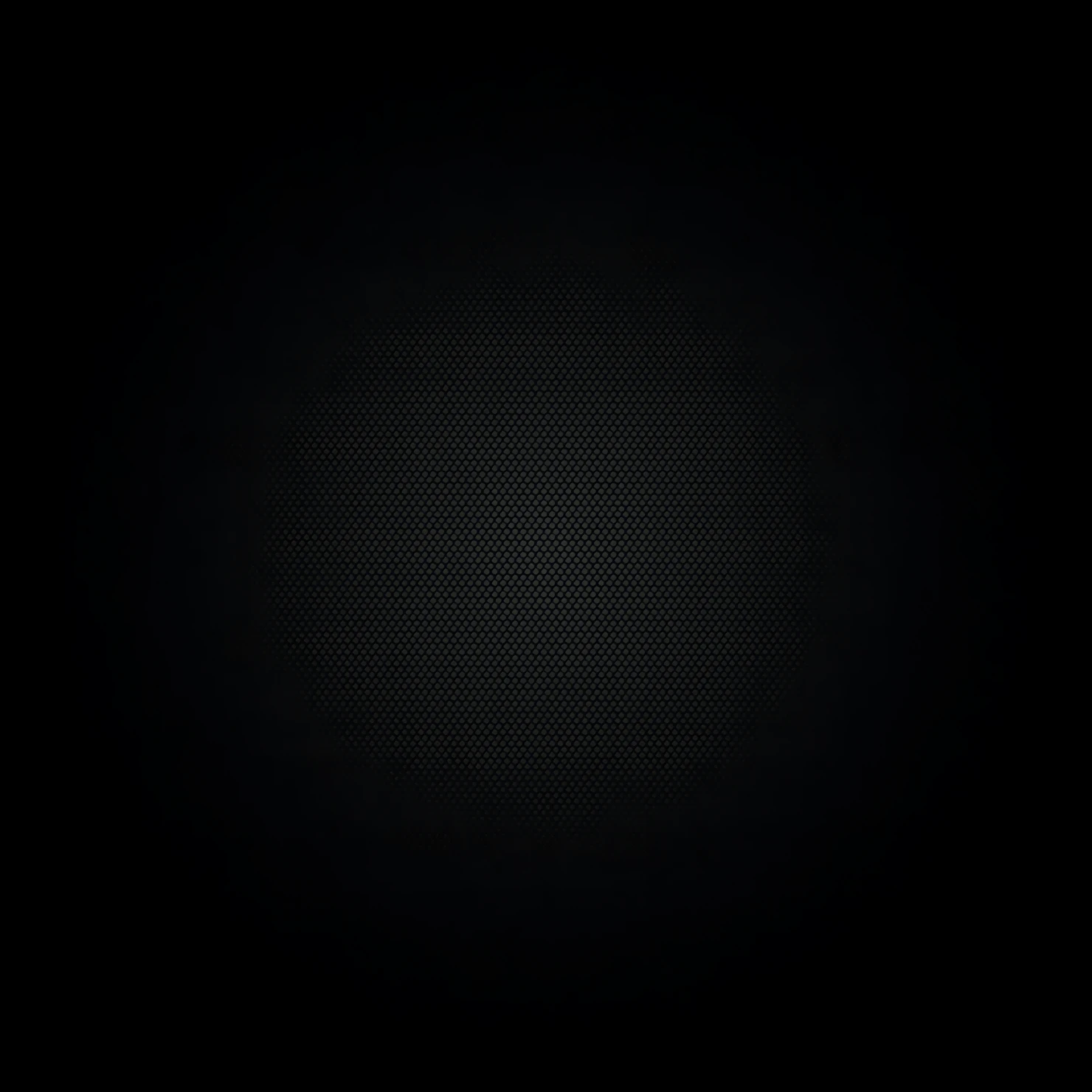 Te de aprendizaje Stitch con teclado y ratón, vista frontal en color negro con textura de rejilla.