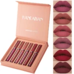 Caja abierta de set de seis labiales mate nude de la marca Handaiyan, mostrando los tubos en su interior y una paleta de colores con ejemplos de aplicación en labios.