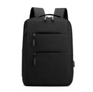 Mochila negra con compartimento principal y dos bolsillos frontales con cremallera, diseñada para portátil de 15 pulgadas.