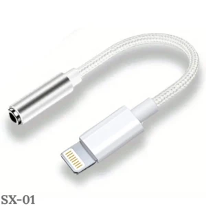 Adaptador Lightning a 3.5mm blanco con cable trenzado, para conectar auriculares analógicos a dispositivos iPhone.
