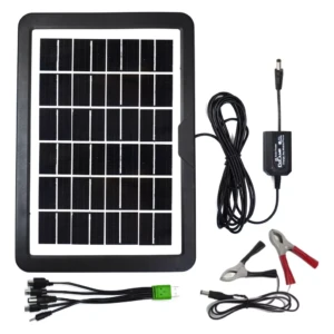 Panel solar portátil de 15W con marco negro, células fotovoltaicas visibles y accesorios incluidos: cable con conector DC, pinzas de carga y adaptadores USB.
