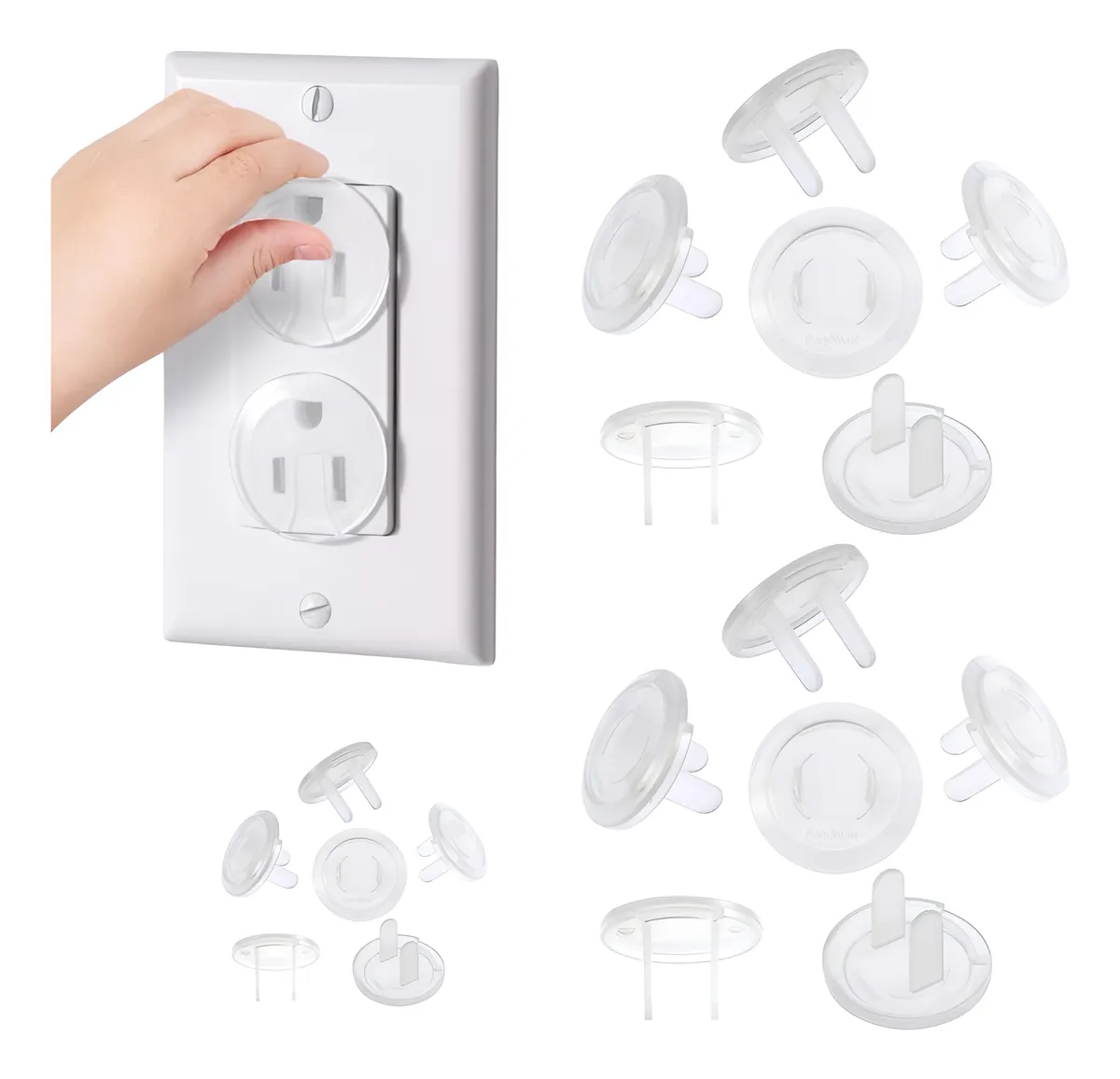 Tapón protector enchufe transparente, set de 10 unidades. Muestra mano instalando uno en toma eléctrica blanca, con varios tapones sueltos alrededor.