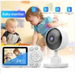 Monitor de bebé con pantalla de 2.8 pulgadas y cámara de visión nocturna, mostrando dos niños en la pantalla y detalles como detección de llanto y batería de 2600 mAh.