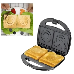 Waflera Sokany para dos porciones en color negro, con moldes de smiley y Mickey Mouse. Incluye dos waffles dorados y una de ejemplo con frutas.