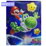 Cobija afelpada térmica Super Mario Bros modelo 2 con Mario y Yoshi volando entre estrellas amarillas, fondo espacial azul y logo oficial en esquina inferior derecha.